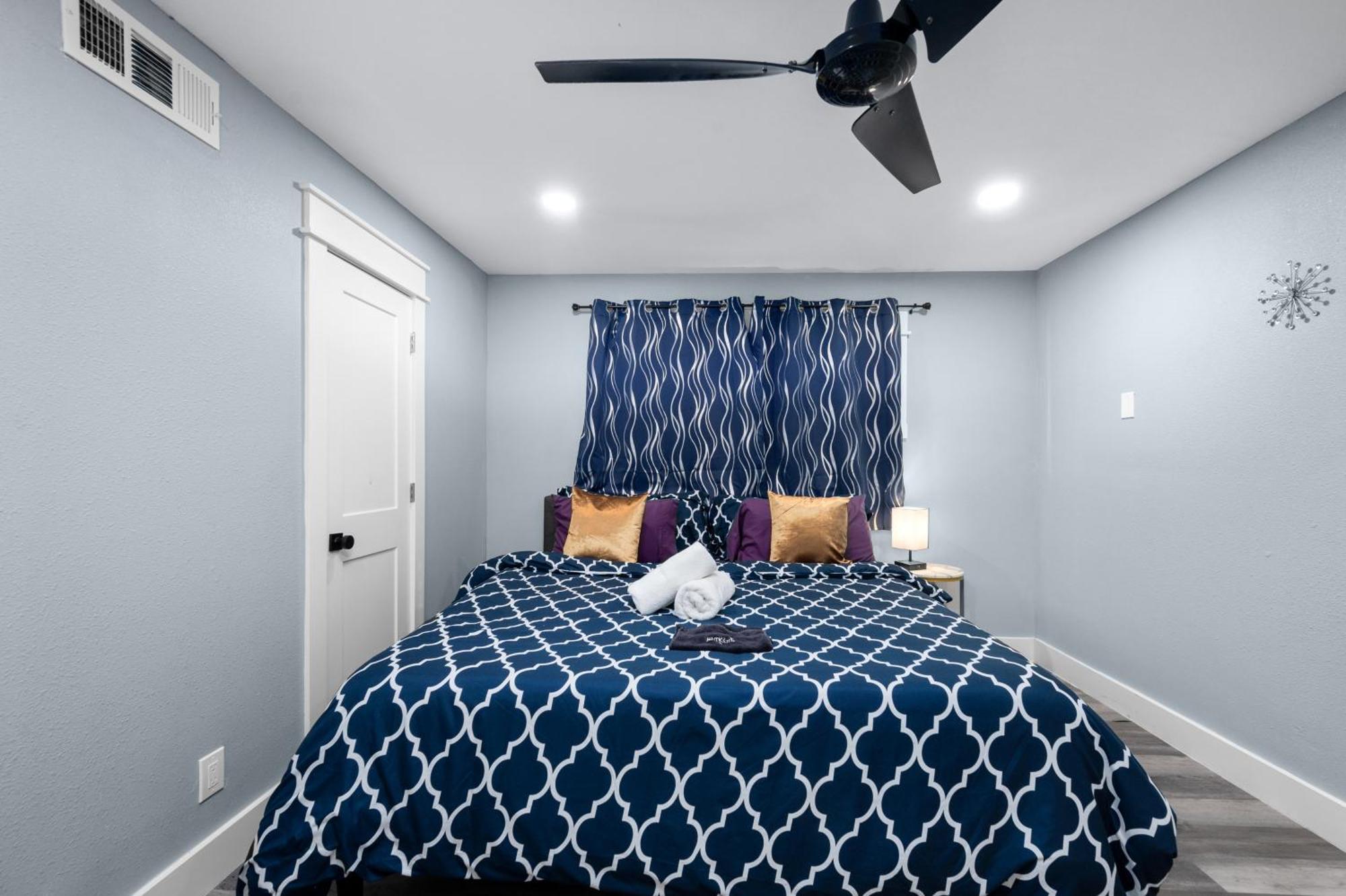 Cute And Stylish 1Br Apt With Pool & Free Park ヒューストン エクステリア 写真
