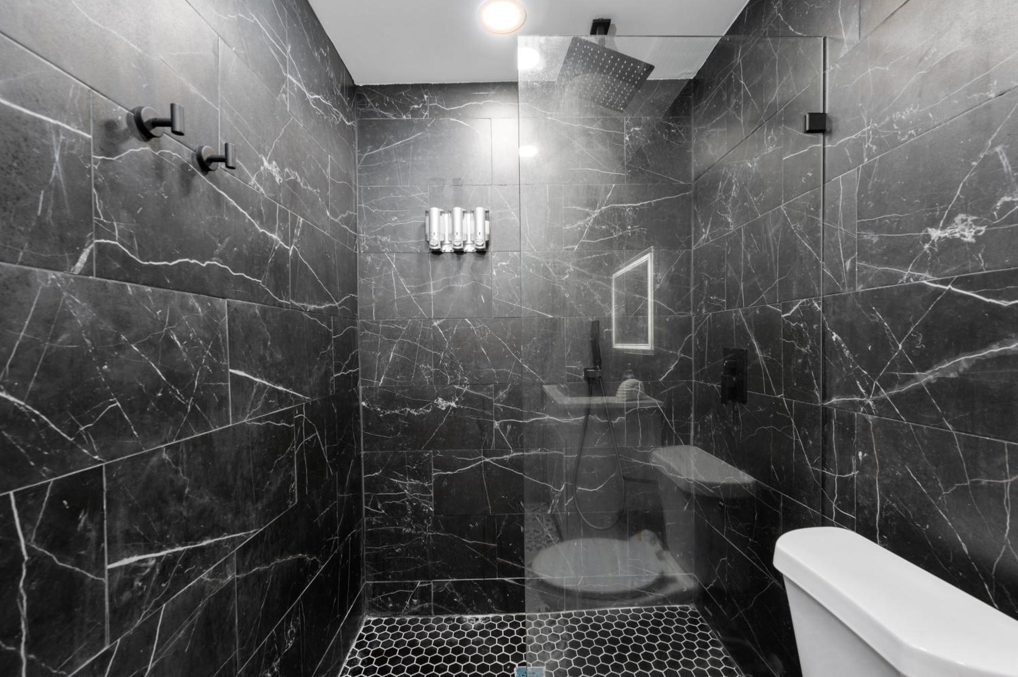 Cute And Stylish 1Br Apt With Pool & Free Park ヒューストン エクステリア 写真